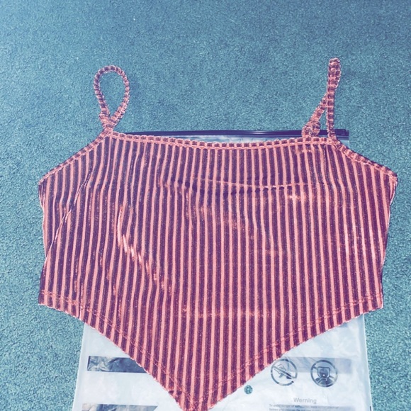 It’s a little to tight on me - Picture 1 of 1